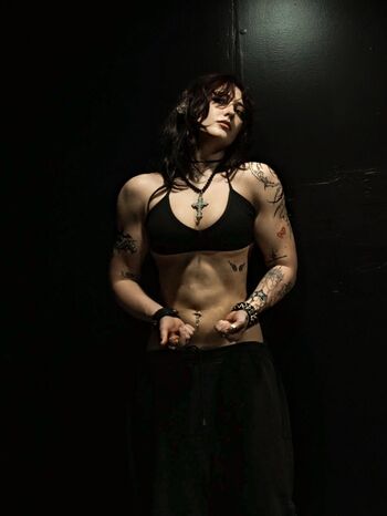 Full leaked Elliemoore private photo