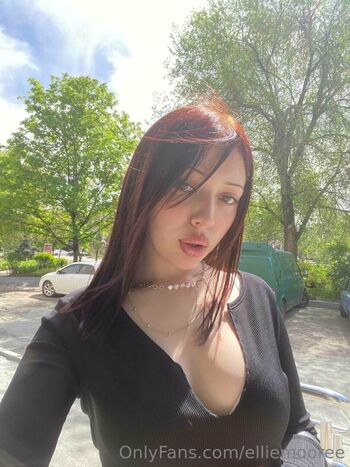 Full leaked Elliemooree private photo