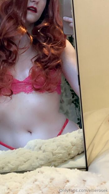 Full leaked Ellierosek private photo