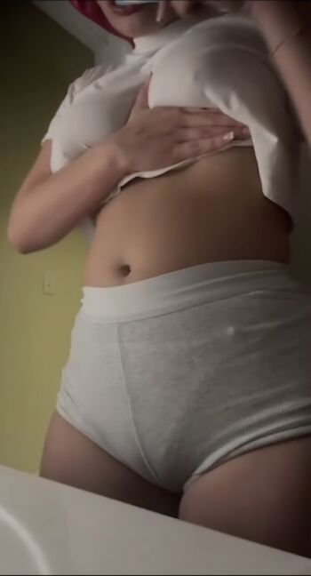 Full leaked Elliya private photo