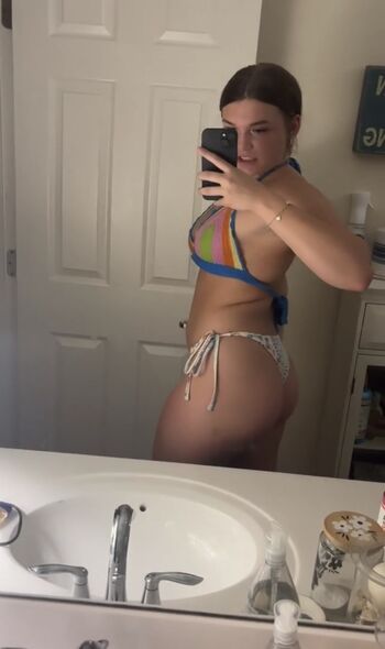 Full leaked Elliya private photo