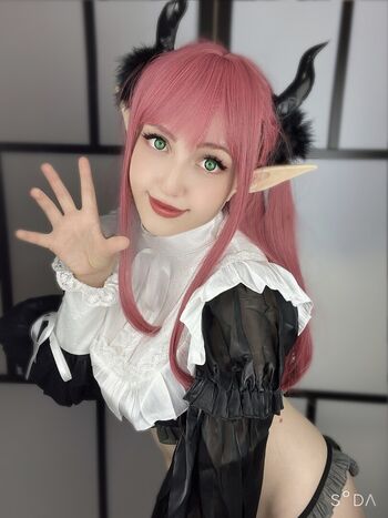 Full leaked Ellychan private photo