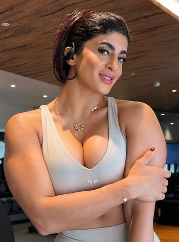 Full leaked Elmaysah private photo
