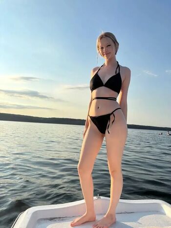 Full leaked Elsawhere private photo