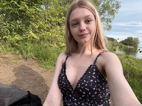 Full leaked Elsawhere private photo