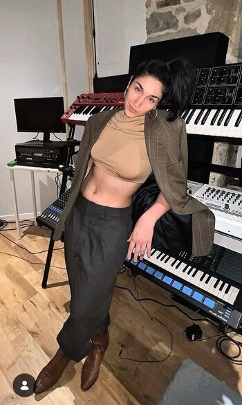 Full leaked Elssyli chanteuse private photo