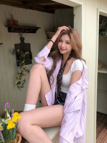 Full leaked Elyn leong page private photo
