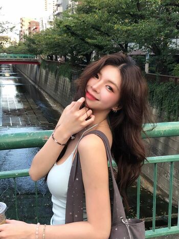 Full leaked Elyn leong page private photo
