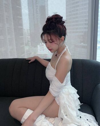 Full leaked Elyn leong private photo