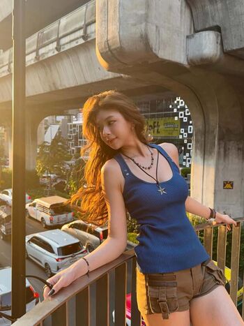 Full leaked Elyn leong private photo