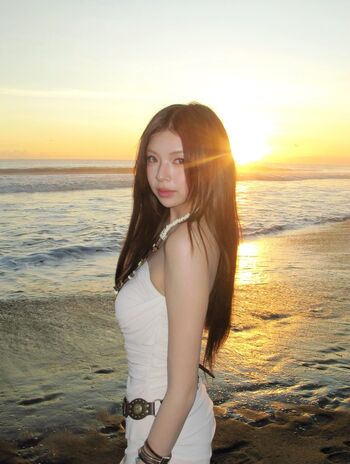 Full leaked Elyn leong private photo