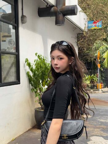 Full leaked Elyn leong private photo