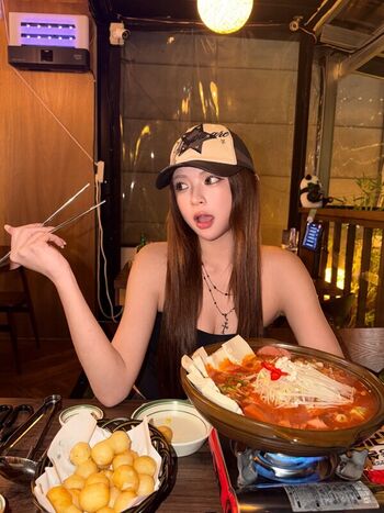 Full leaked Elyn leong private photo