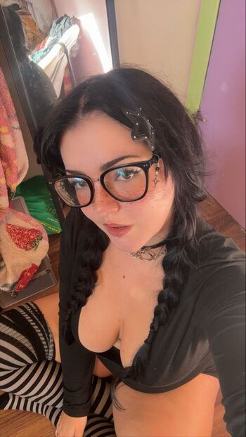 Full leaked Elyriss page private photo