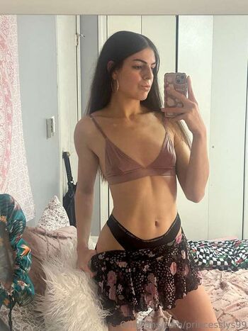 Full leaked Elysia private photo