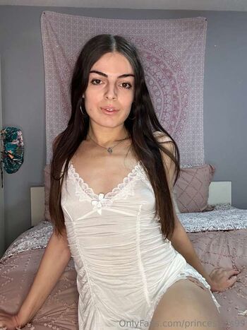 Full leaked Elysia private photo