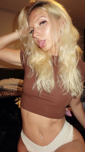 Full leaked Em marie private photo