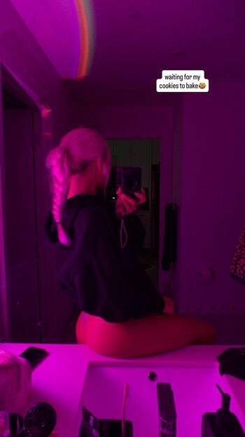 Full leaked Em marie private photo