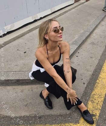 Full leaked Ema louise private photo
