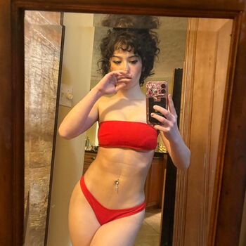 Full leaked Emaleah christou page private photo