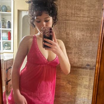 Full leaked Emaleah christou page private photo