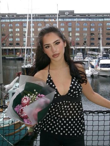 Full leaked Emaleah christou private photo