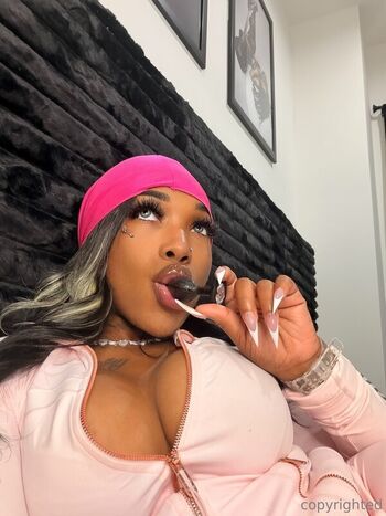 Full leaked Emary chanel private photo