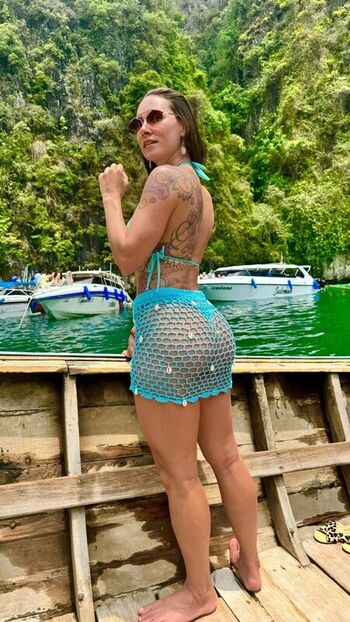 Full leaked Embarquenasmilhas page private photo
