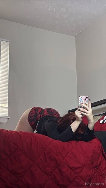 Full leaked Embeyofficial private photo