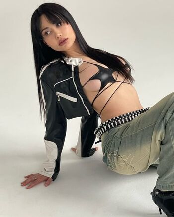 Full leaked Emelevskaya private photo