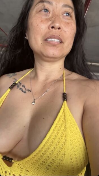 Full leaked Emelh private photo
