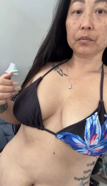 Full leaked Emelh private photo