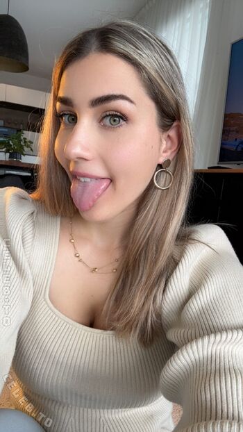 Full leaked Emelie amalia private photo