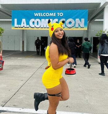 Full leaked Emi demi private photo