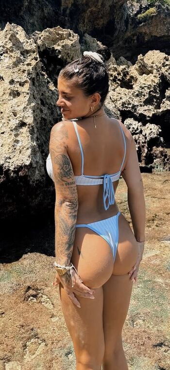 Full leaked Emiiby  page private photo