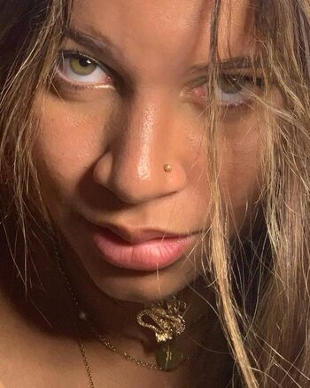 Full leaked Emiireuh private photo
