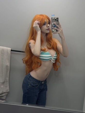Full leaked Emiki page private photo