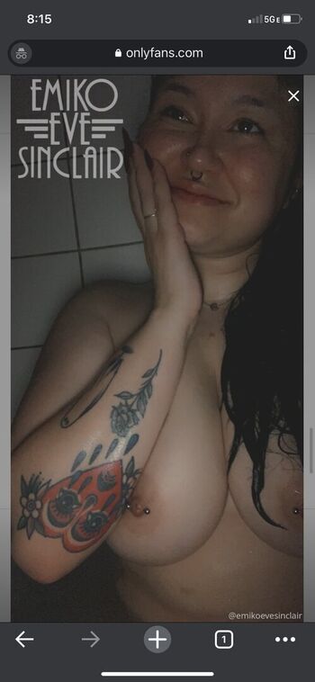 Full leaked Emikoevesinclair page private photo