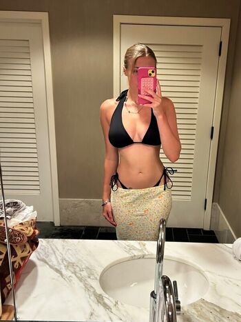 Full leaked Emilia bullock private photo