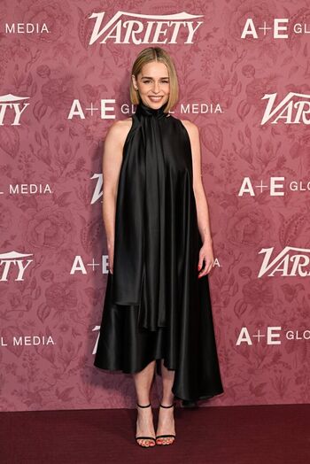 Full leaked Emilia clarke page private photo