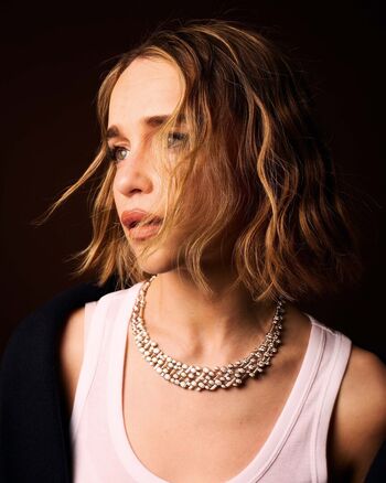 Full leaked Emilia clarke private photo