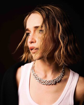Full leaked Emilia clarke private photo