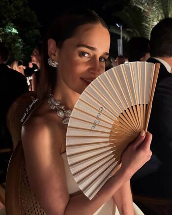 Full leaked Emilia clarke private photo