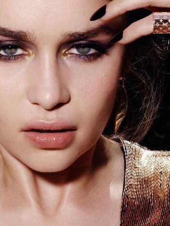 Full leaked Emilia clarke page private photo