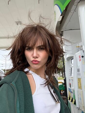 Full leaked Emilia jones private photo