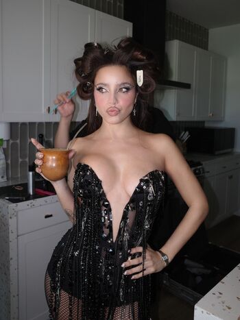 Full leaked Emilia mernes private photo