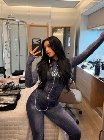 Full leaked Emilia mernes private photo