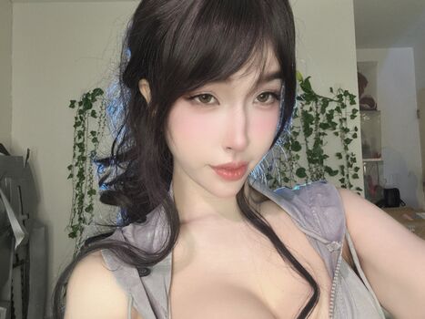 Full leaked Emiliabear private photo