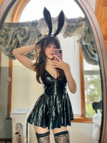 Full leaked Emiliacosplay private photo