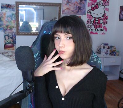 Full leaked Emiliacosplay private photo